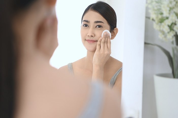 Perawatan Wajah yang Benar untuk Kulit Berminyak